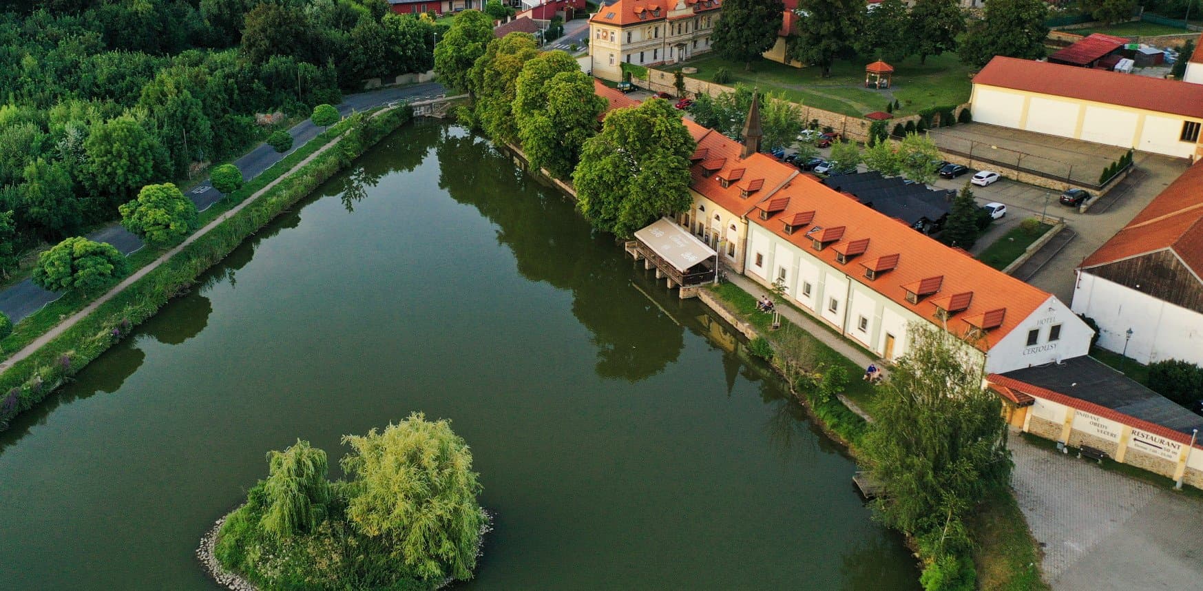 Hotel Čertousy