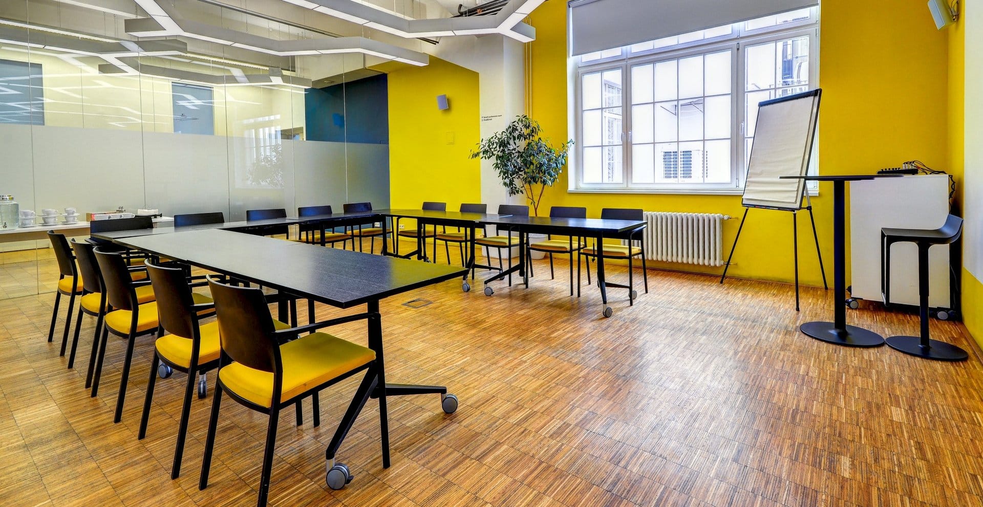 Impact Hub Praha D10 - Malá konferenční místnost