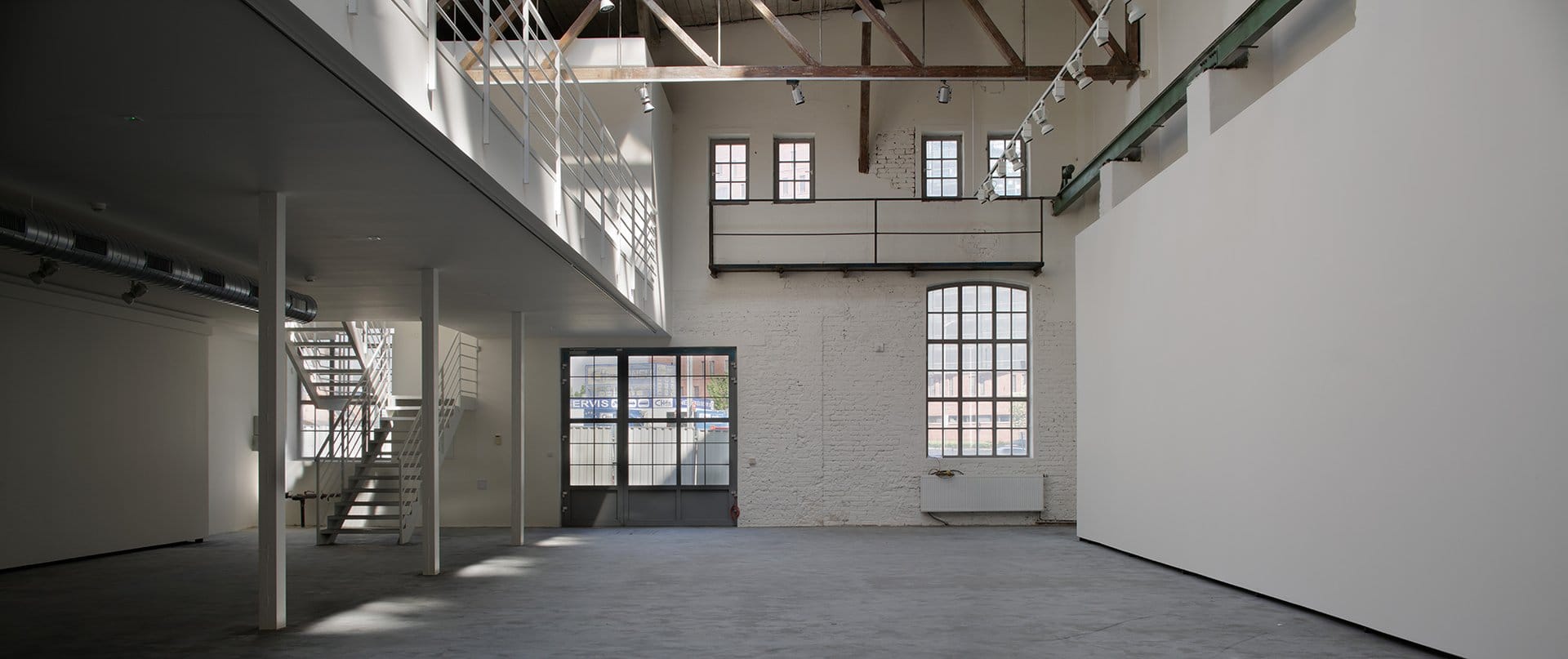 LL Gallery
